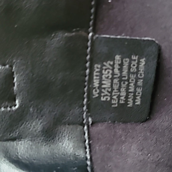 Vince Camuto black leather and suede boots. Size 5.5 - Picture 9 of 16